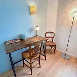 Calme Avec Balcon Prive & Vue Sur Apartament