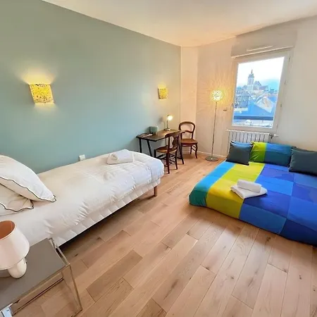 Apartmán Calme Avec Balcon Prive & Vue Sur *