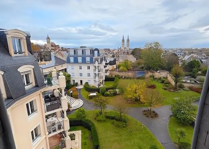 Calme Avec Balcon Prive & Vue Sur *