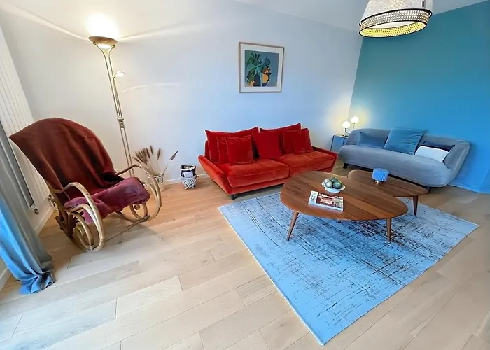 Calme Avec Balcon Prive & Vue Sur *