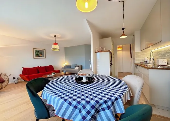 Apartman Calme Avec Balcon Prive & Vue Sur