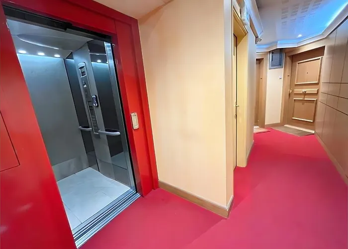 Calme Avec Balcon Prive & Vue Sur