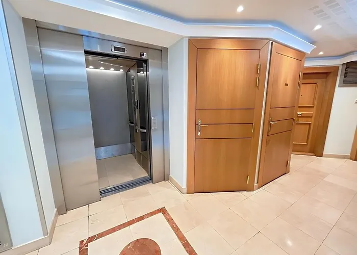 Calme Avec Balcon Prive & Vue Sur Apartman