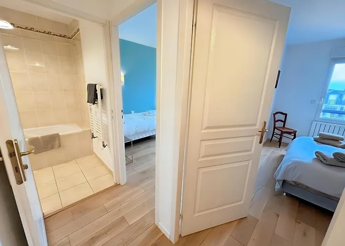 Apartman Calme Avec Balcon Prive & Vue Sur *